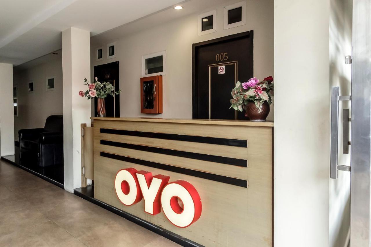 ホテル Oyo 294 アンドレア レジデンス シャリアー メダン エクステリア 写真